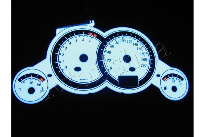 Опель Корса панель приборов