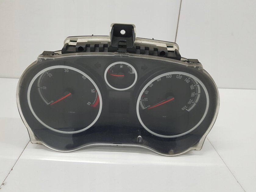 Приборная панель Опель Корса д 2008