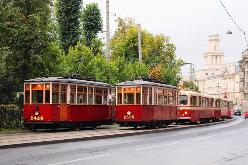 Ретро трамвай Васильевский остров