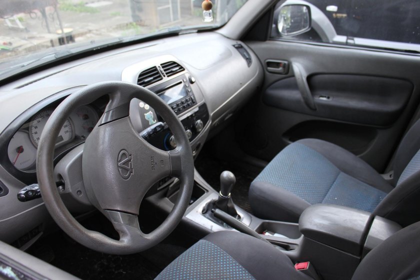 Чери Тигго 2007 салон