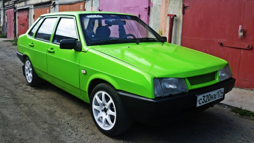 ВАЗ 21099 салатовая