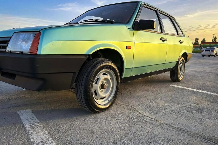 Лада Спутник 99