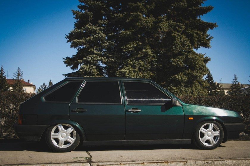 ВАЗ 2109 темно-зеленый