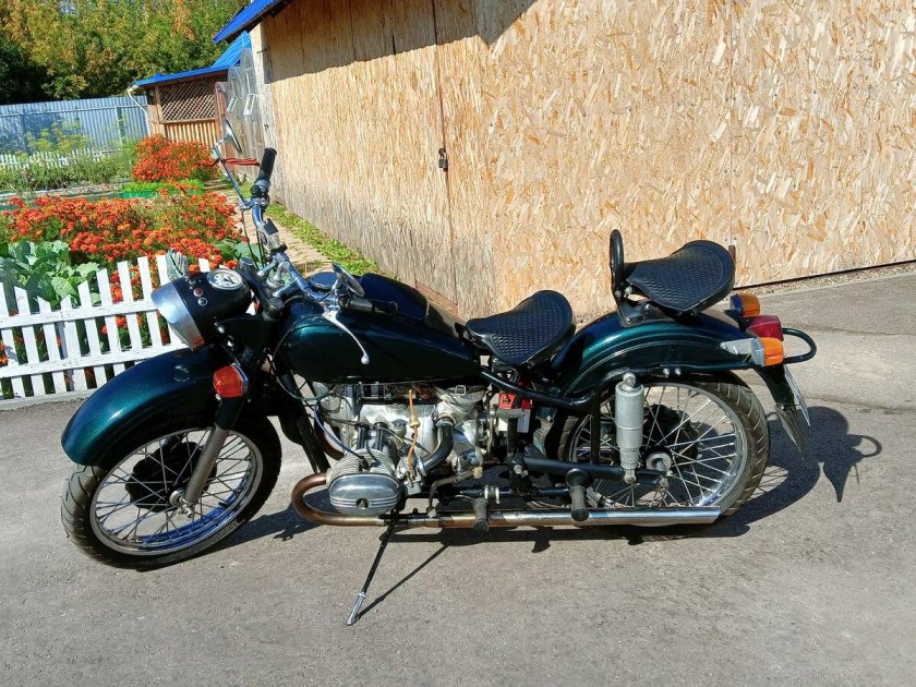 Мотоцикл урал имз 8.103