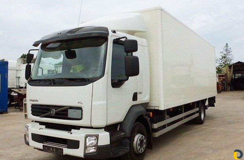 Грузовик Вольво 5 тонник