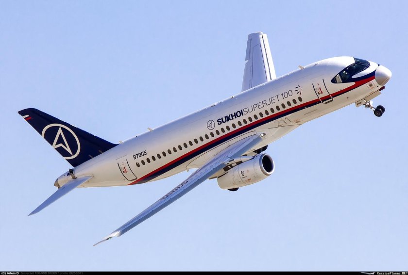 Superjet 100-95b