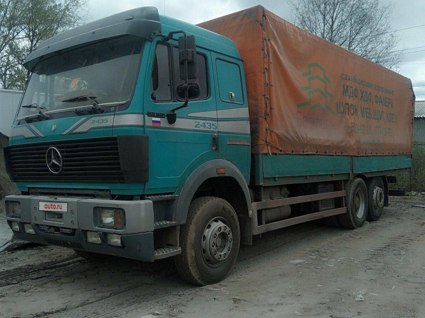 Mercedes-benz 2435