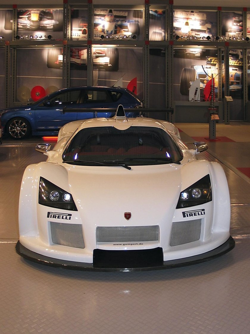 Gumpert apollo sport 2010