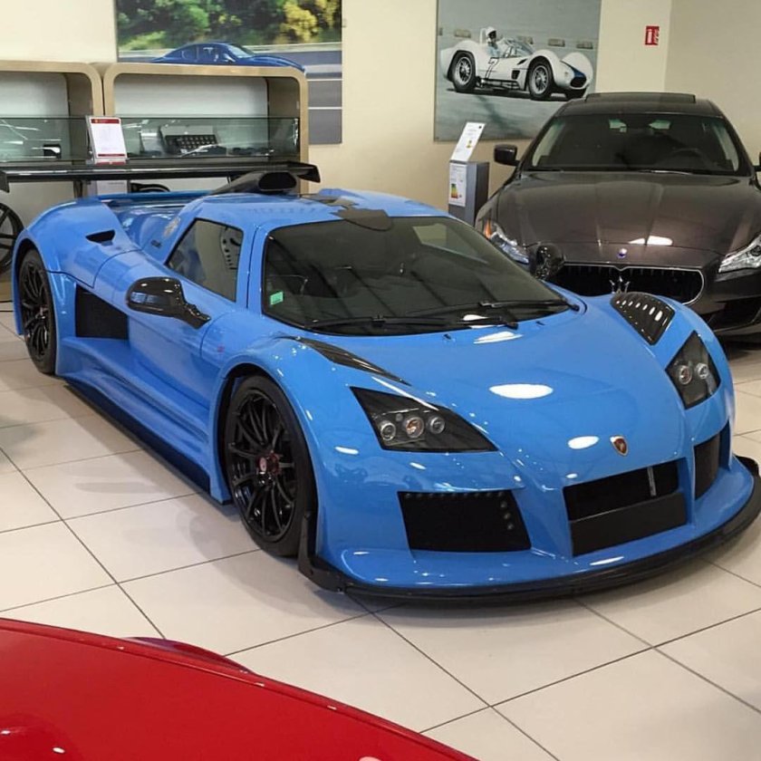 Gumpert apollo sport 2010