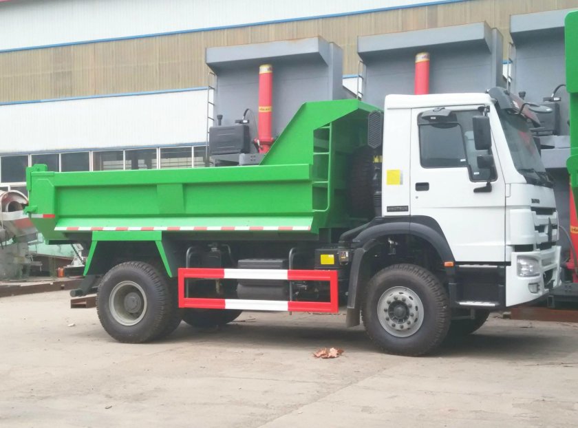 Sinotruk HOWO 4x2 мини-самосвал