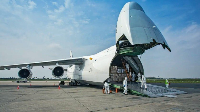 АН 124 Руслан разгрузка