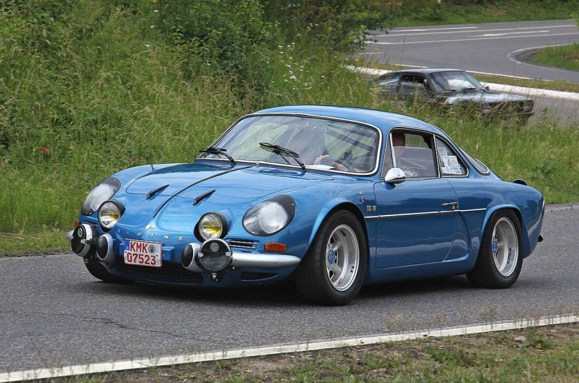 Alpine a110