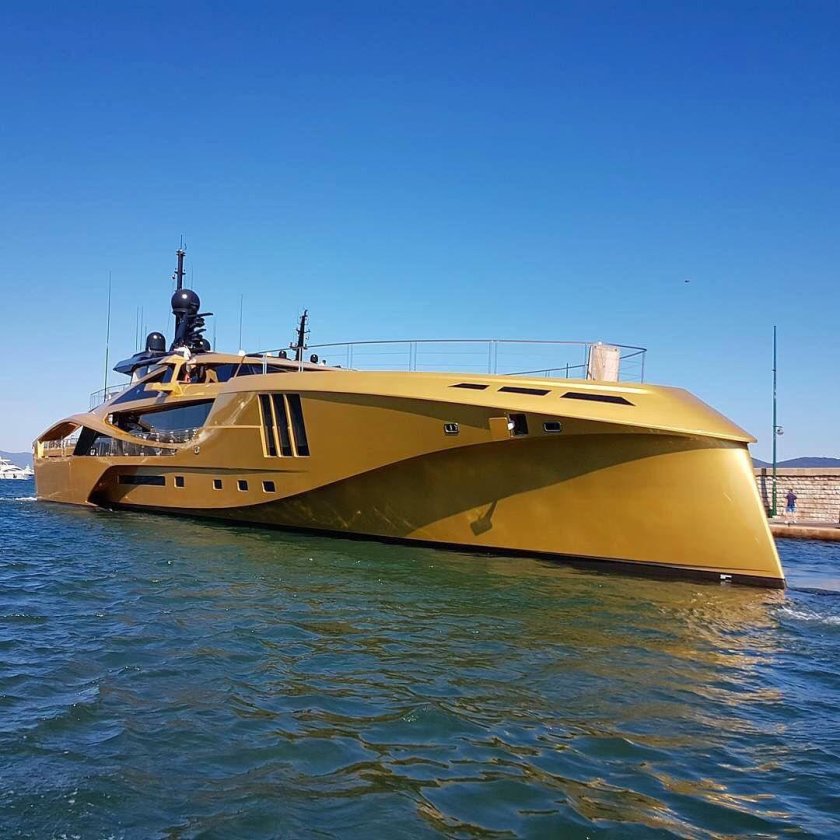 Яхта Палмер Джонсон Khalilah