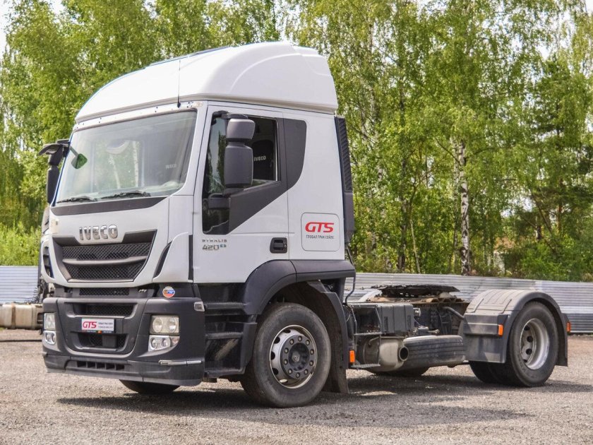 Тягач ивеко