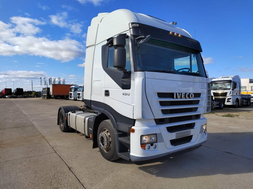 Ивеко Стралис 2008 белый