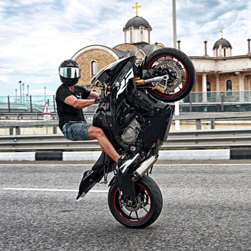 Мотоцикл Влада 1000 рр