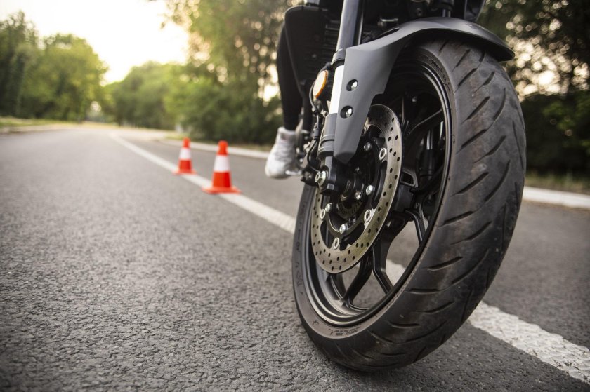 Motorcycle tires