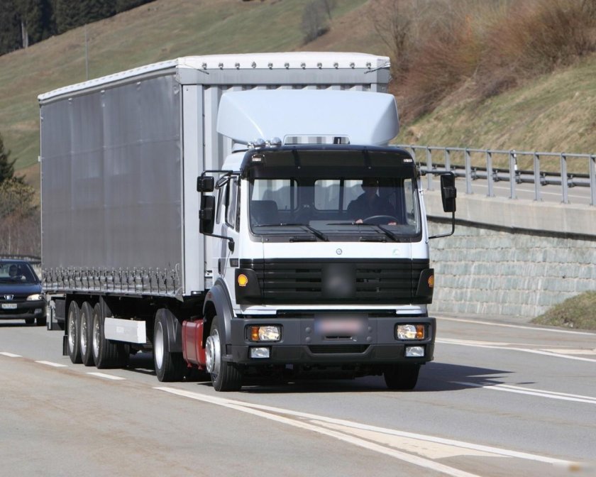 Mercedes-Benz sk 1831