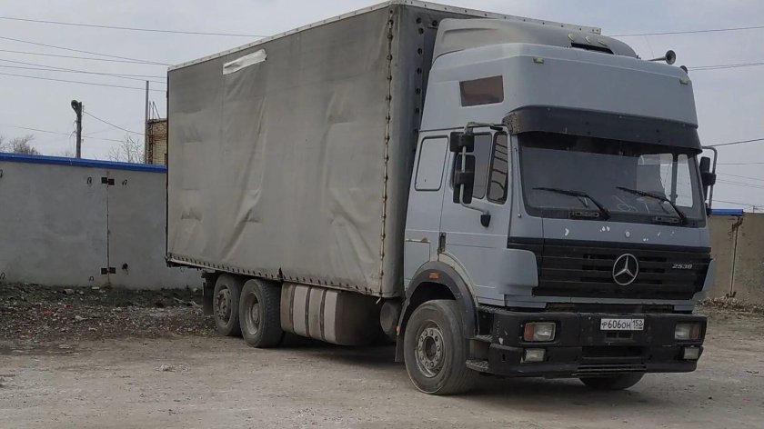 Мерседес 2538l