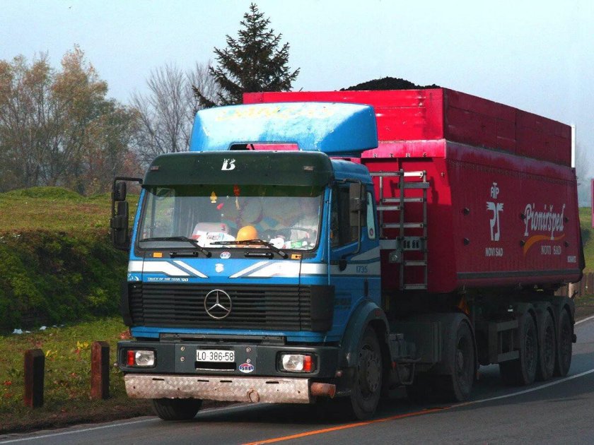 Мерседес Бенц 1735