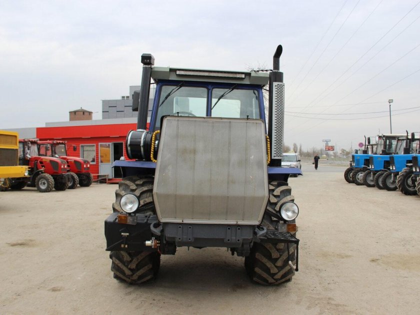 Трактор хтз т 150