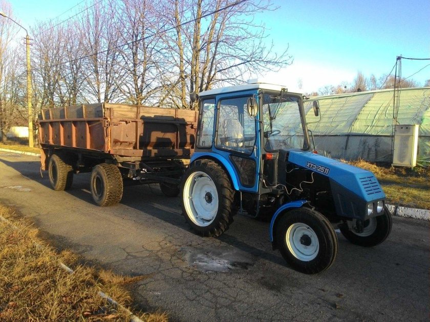 ХТЗ-2511 трактор