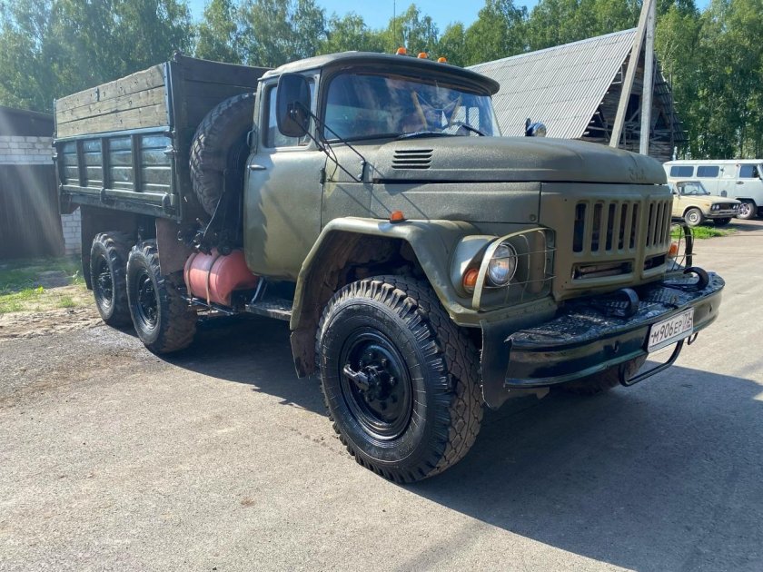 Полноприводный ЗИЛ 130