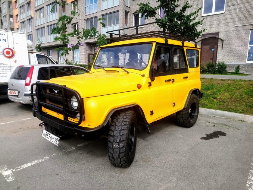 Уаз 31514 желтый