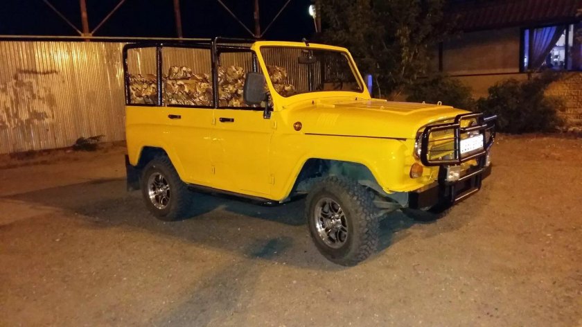 УАЗ 469 Раптор желтый