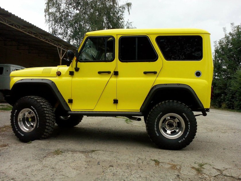 УАЗ Хантер желтый