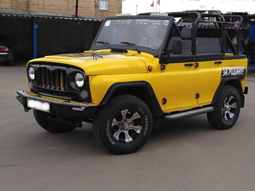 УАЗ Хантер желтый