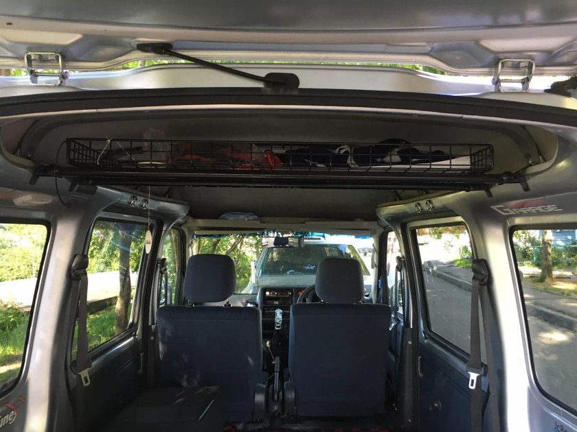 Полка в Daihatsu Hijet
