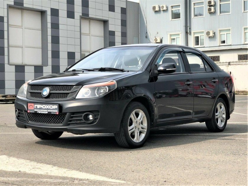 Машина Geely gc6