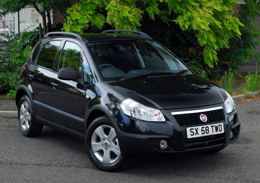 Сузуки сх4 и Фиат Седичи