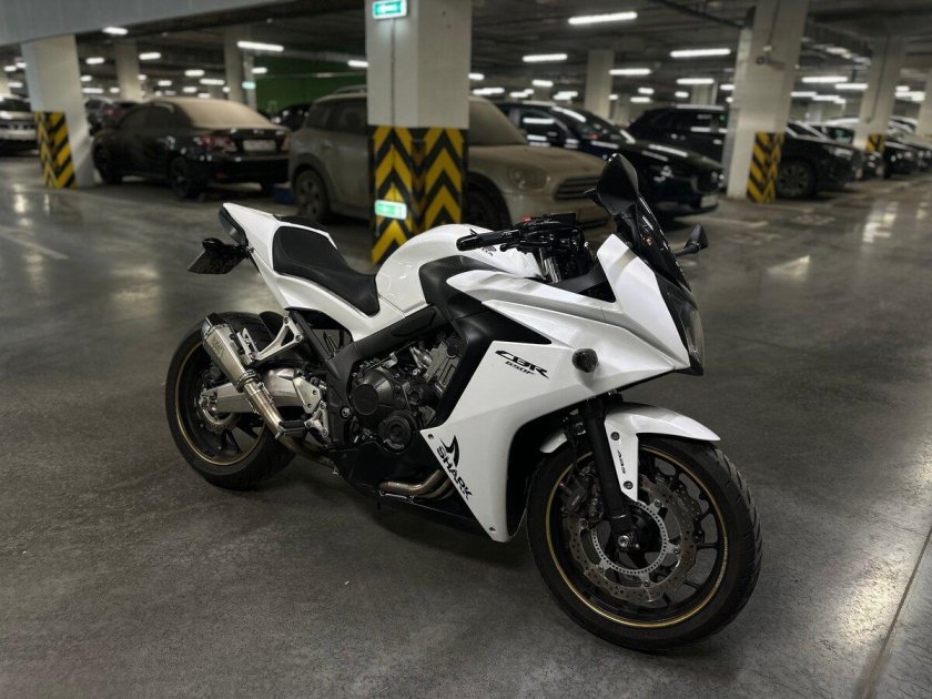 Honda cbr 650