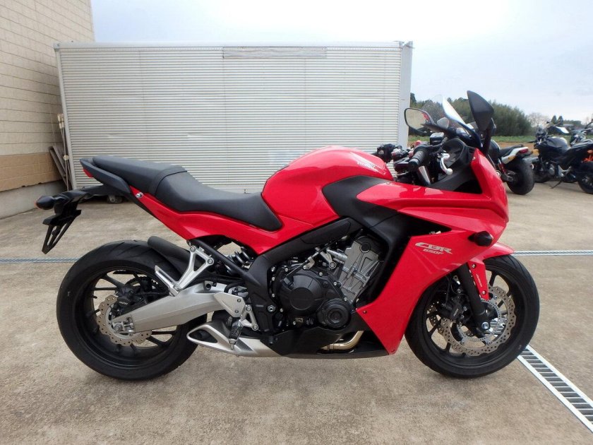Мотоцикл honda cbr