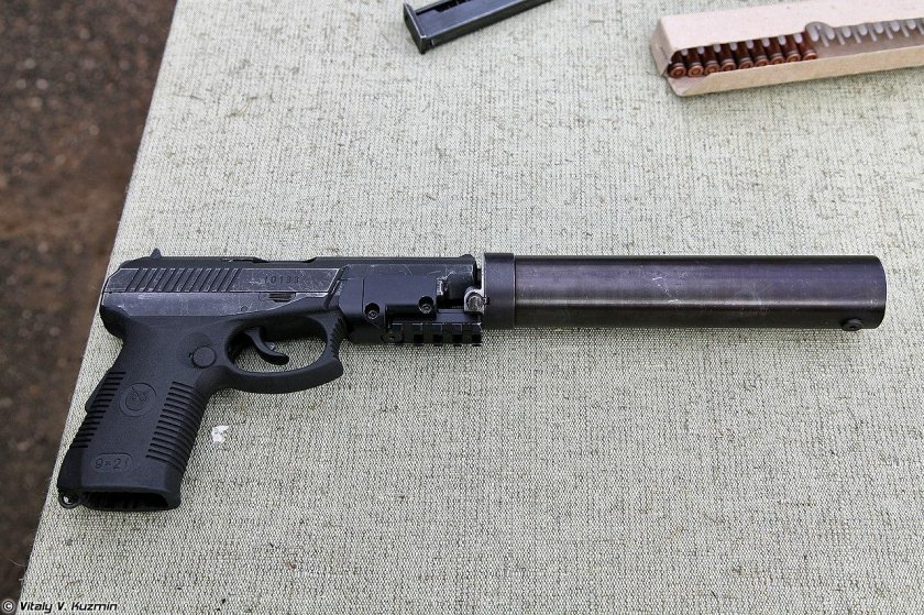 Пистолет ср-1 Гюрза