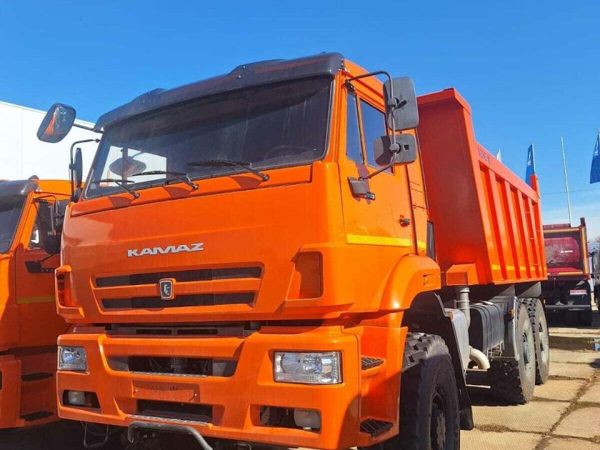 Самосвал камаз-6522-6011-53