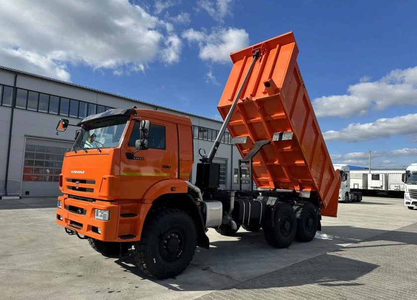 Камаз 43118 самосвал