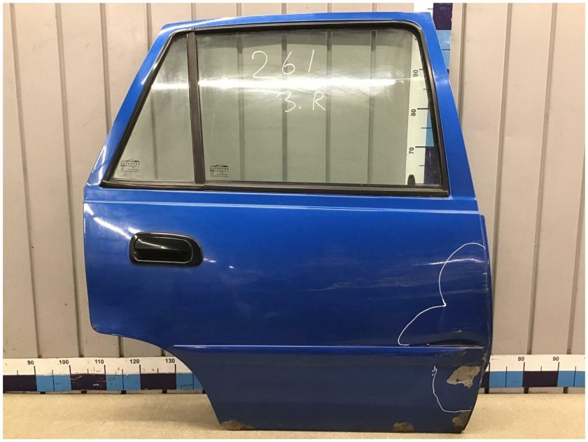 Toyota rav4 2000-2005 зад