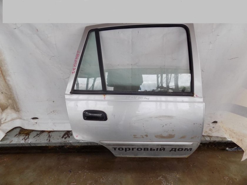 Задняя форточка Дэу Нексия