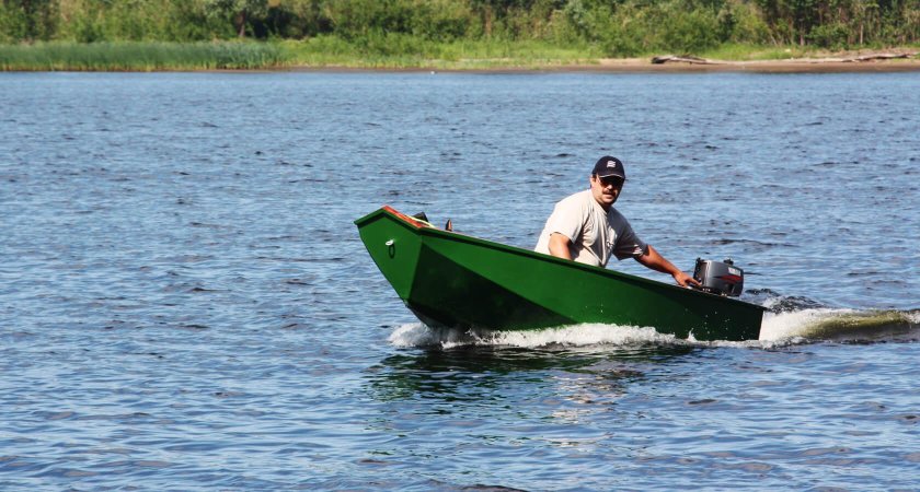 Лодка ДЖЕКБОТ