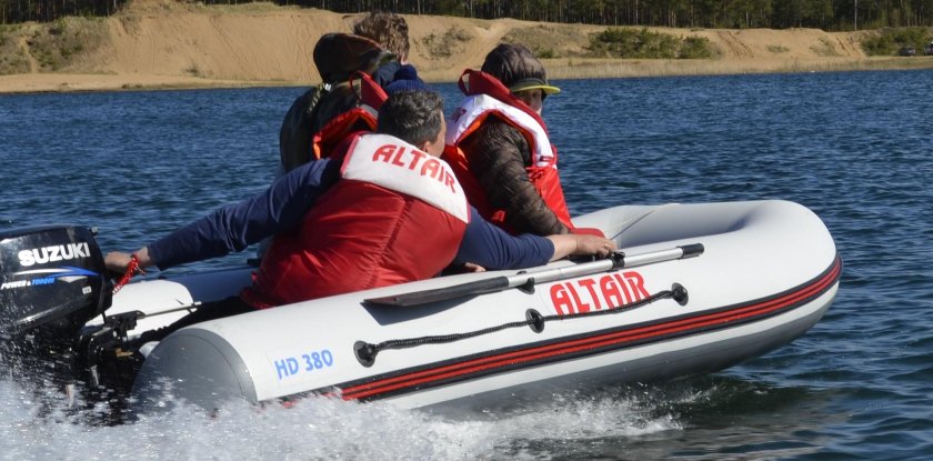 Лодка Альтаир