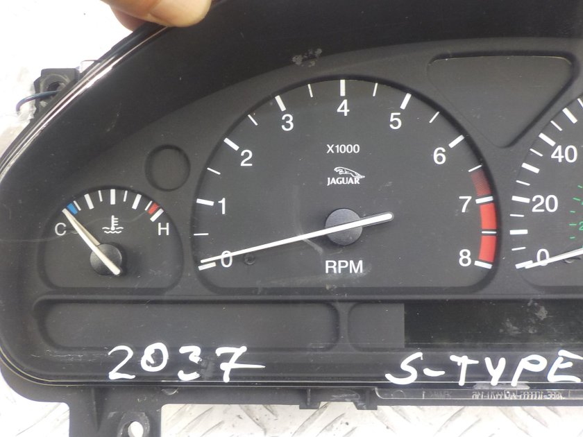 Щиток приборов Ягуар s-Type