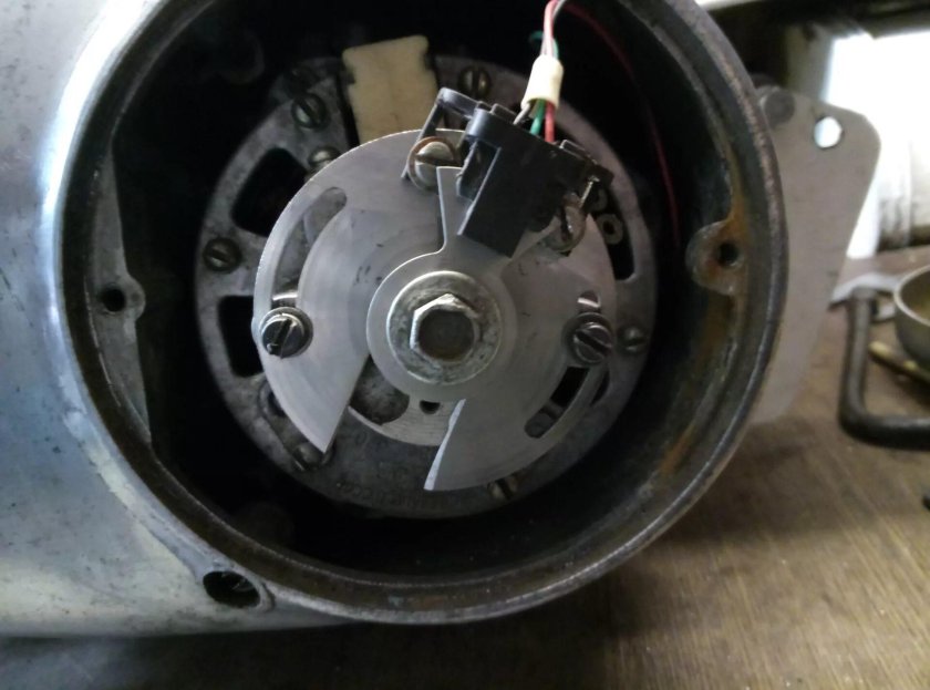 Зажигание на датчике холла ИЖ Планета 5