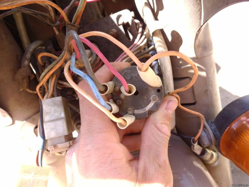 Замок зажигания ИЖ Планета 4