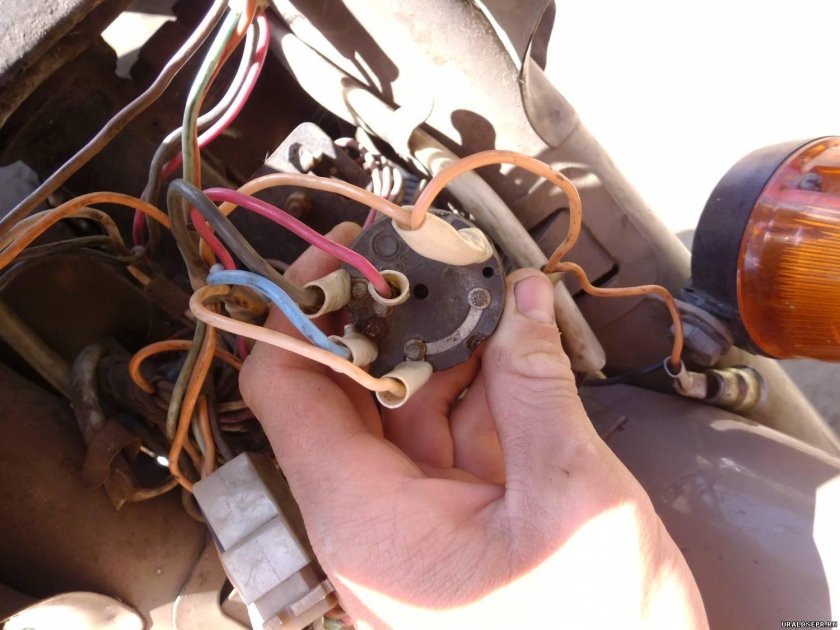 Замок зажигания ИЖ Планета 5