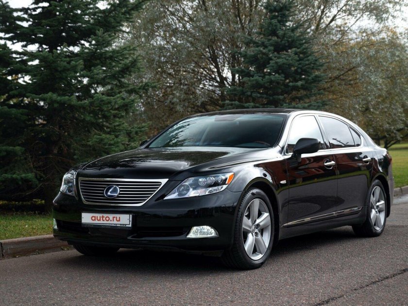 Lexus ls iv