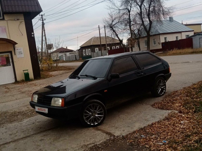 ВАЗ 2109 черная