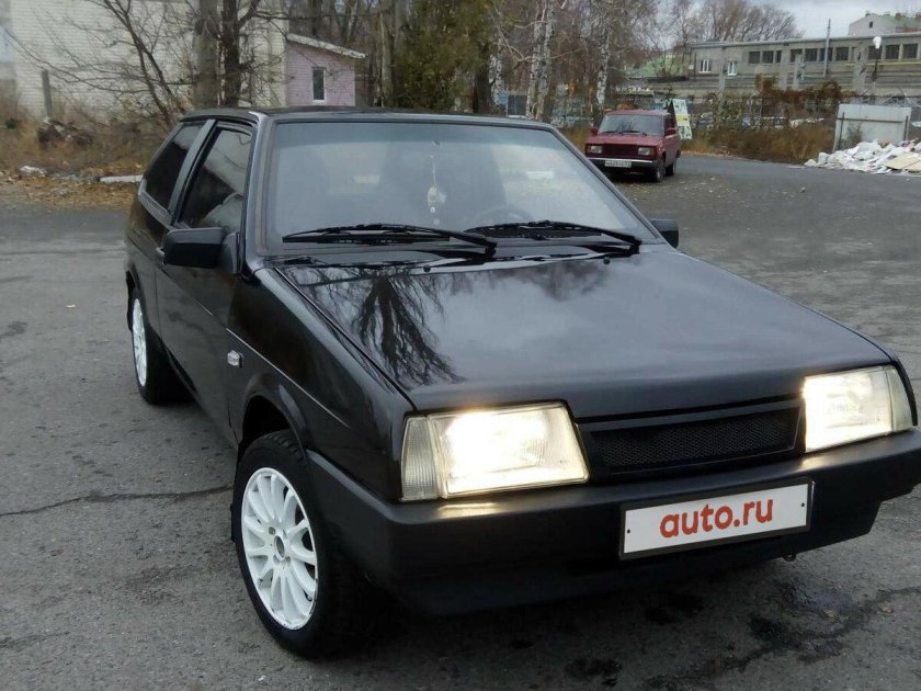 ВАЗ 2108 чёрный цвет